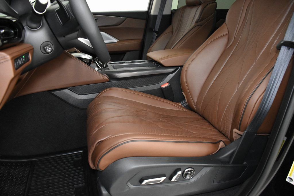 Used 2025 Acura MDX w/ Advance Package image 11