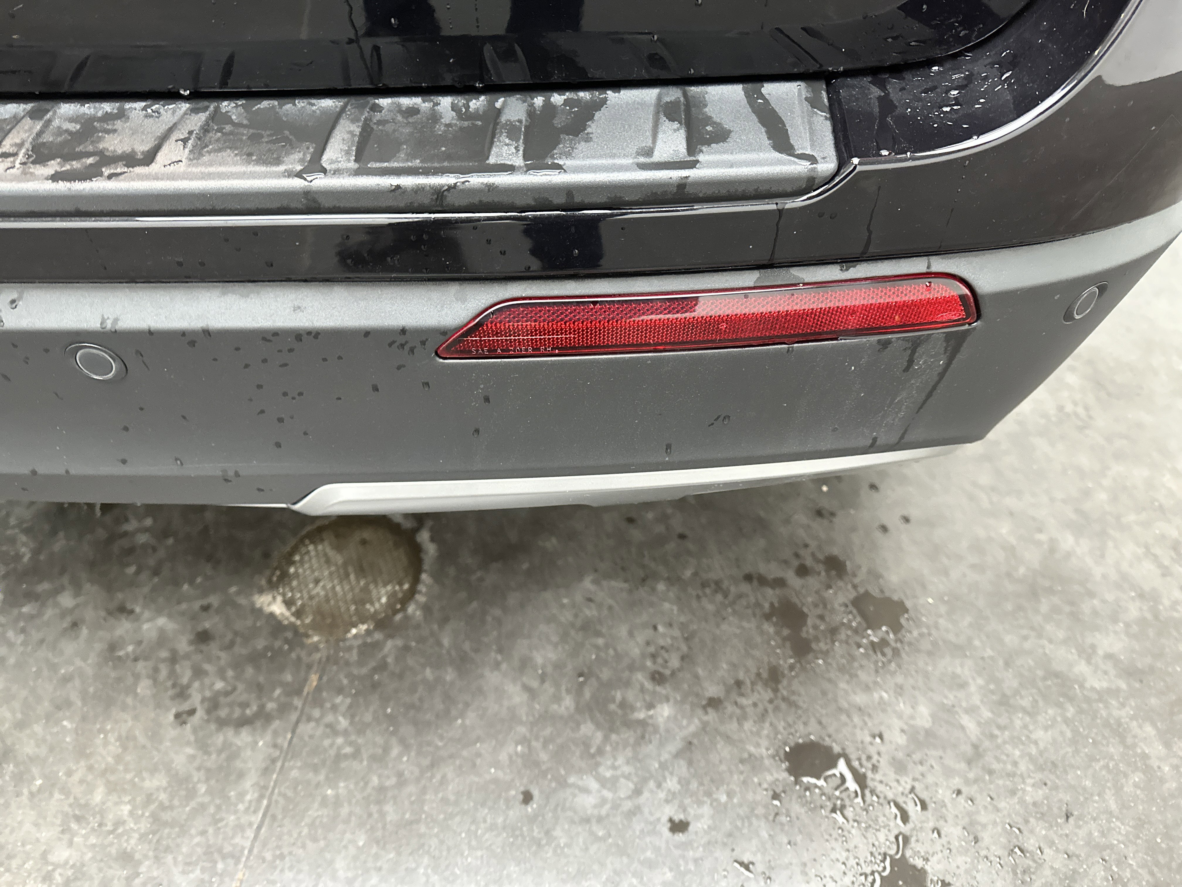 Used 2023 Ford Explorer XLT w/ Equipment Group 202A image 17