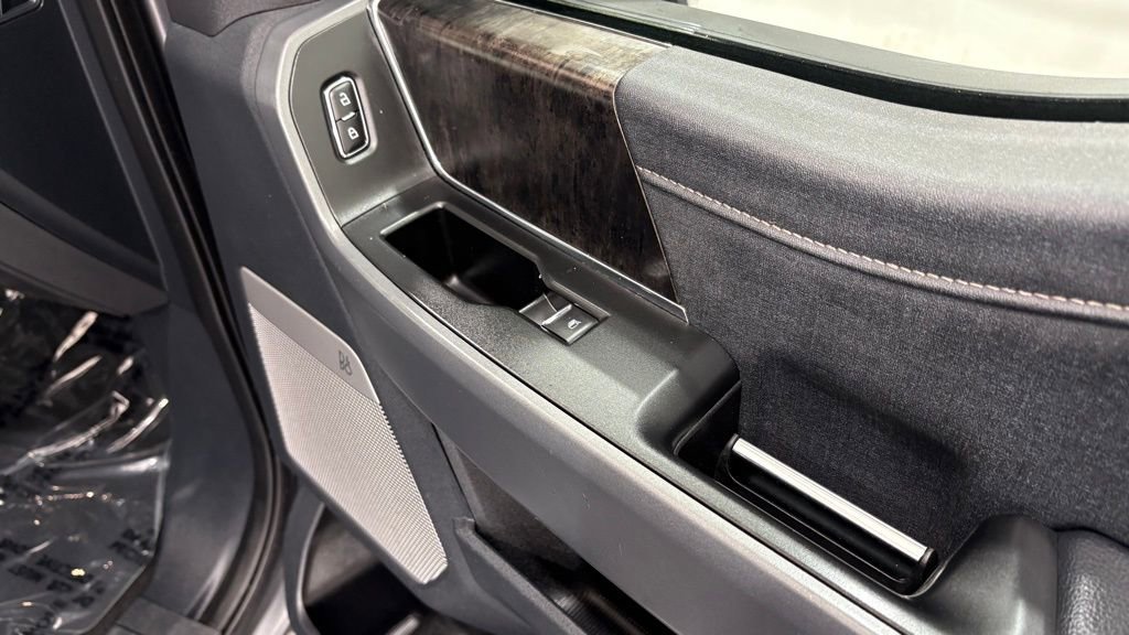 Used 2023 Ford F350 Lariat w/ Tow Technology Package AWD/4WD image 24