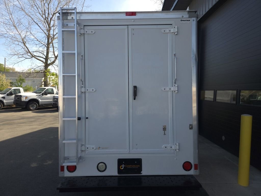 Used 2014 Chevrolet Express 3500 image 10