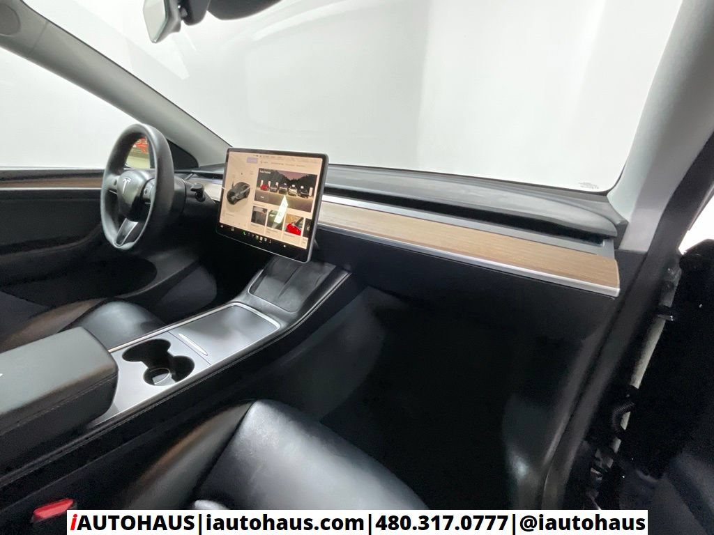 Used 2025 Tesla Model Y Long Range RWD image 25