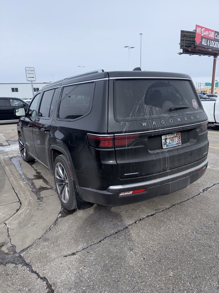 Used 2022 Jeep Wagoneer Series III w/ Premium Group I image 3