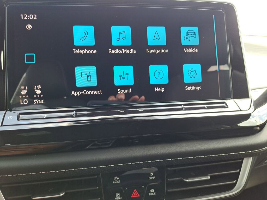 New 2026 Volkswagen Atlas Cross Sport SE image 10