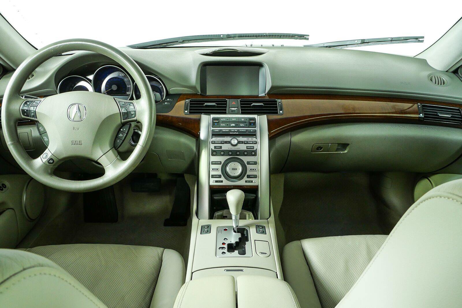 Used 2007 Acura RL w/ Technology Package AWD/4WD image 4