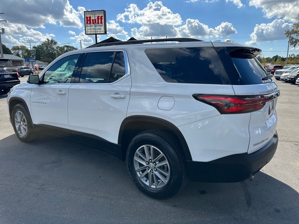 Used 2022 Chevrolet Traverse LT image 5