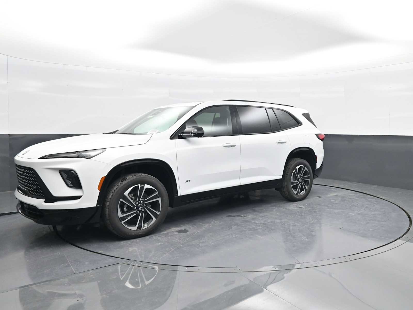 New 2026 Buick Enclave Sport Touring image 4