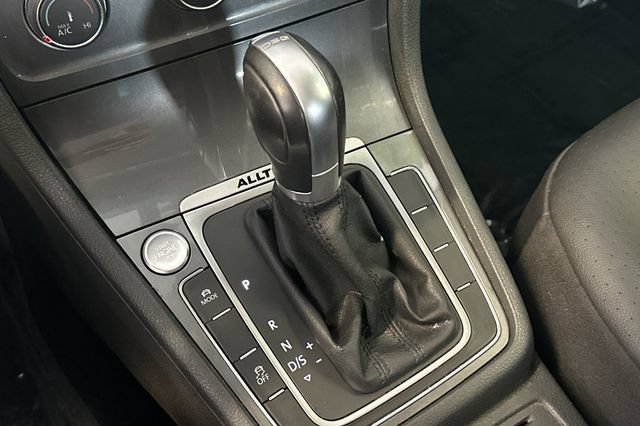 Used 2017 Volkswagen Golf Alltrack SE AWD/4WD image 26