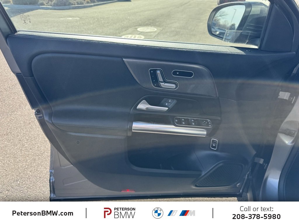 Used 2021 Mercedes-Benz GLA 250 4MATIC image 12