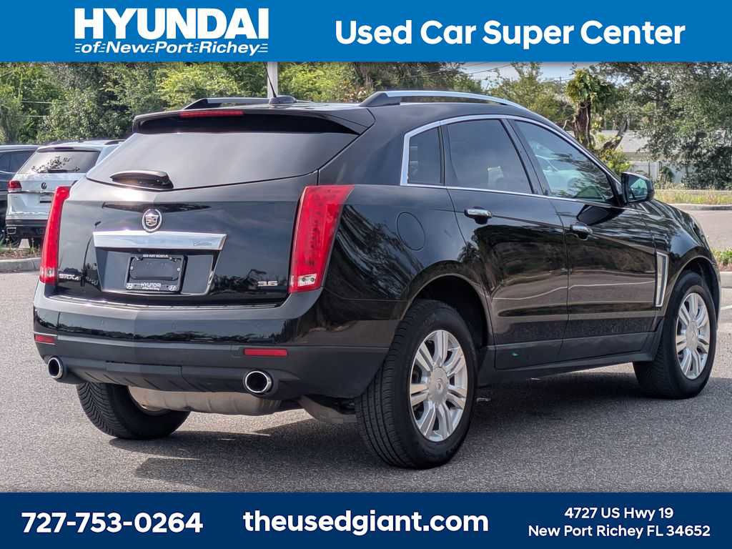 Used 2016 Cadillac SRX Luxury w/ Driver Awareness Package AWD/4WD image 5