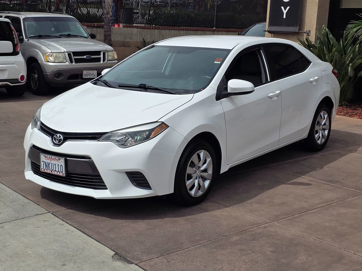 Used 2015 Toyota Corolla LE FWD image 6
