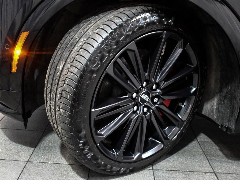 Used 2026 Cadillac Lyriq V image 7