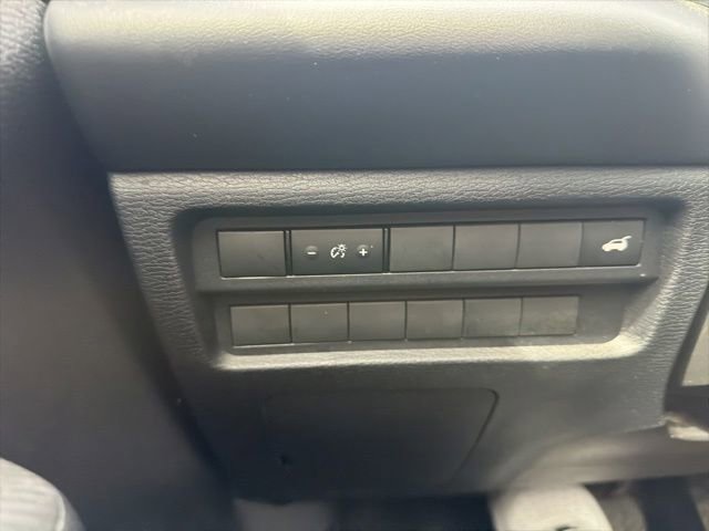 Used 2024 Mitsubishi Outlander SE image 41