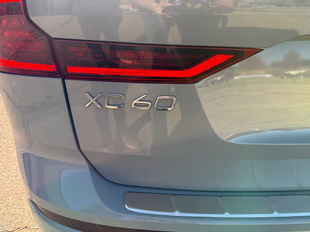 Used 2026 Volvo XC60 B5 Ultra AWD/4WD image 25