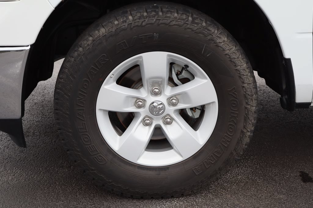 Used 2022 RAM 1500 Classic SLT w/ Electronics Group AWD/4WD image 28