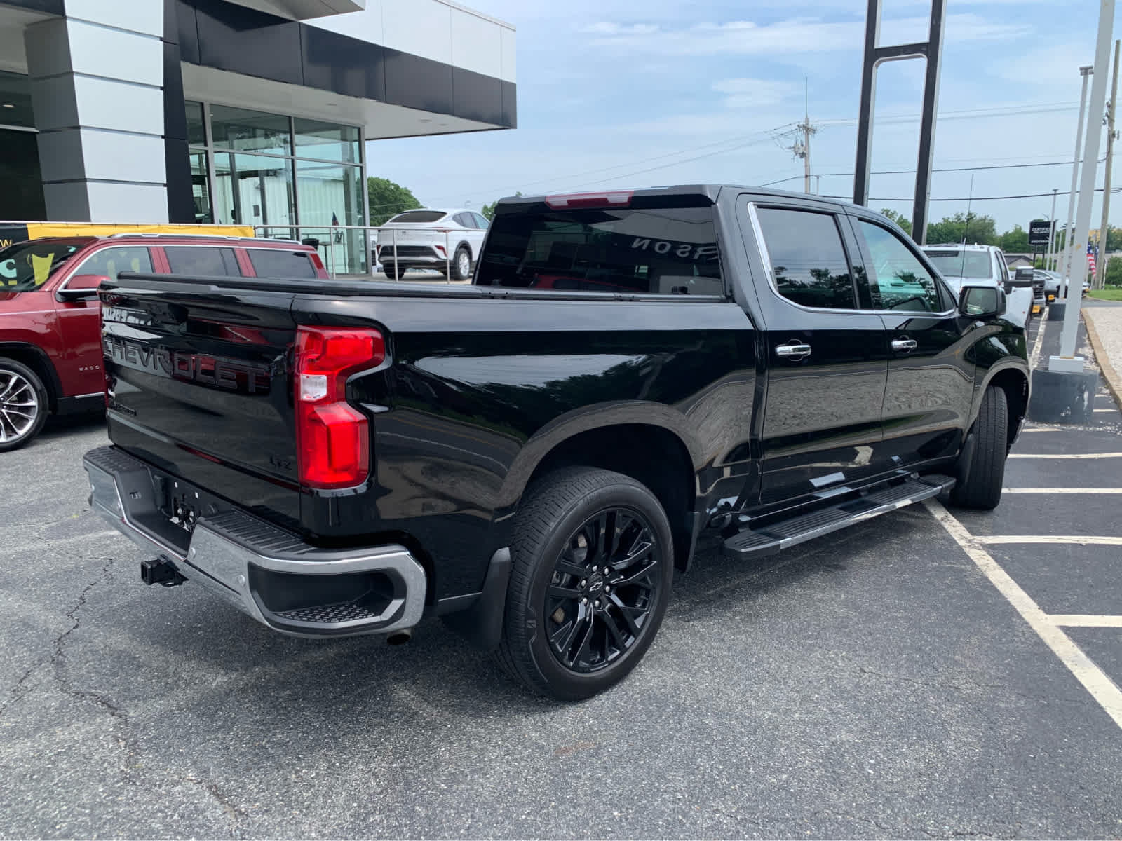 Used 2024 Chevrolet Silverado 1500 LTZ w/ LPO, Dark Essentials Package AWD/4WD image 7