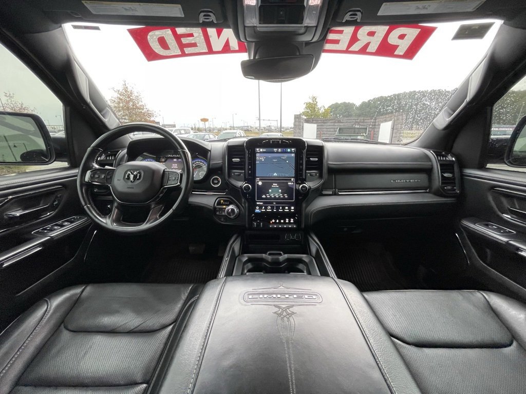 Used 2022 RAM 1500 Limited w/ Body-Colour Bumper Group image 28