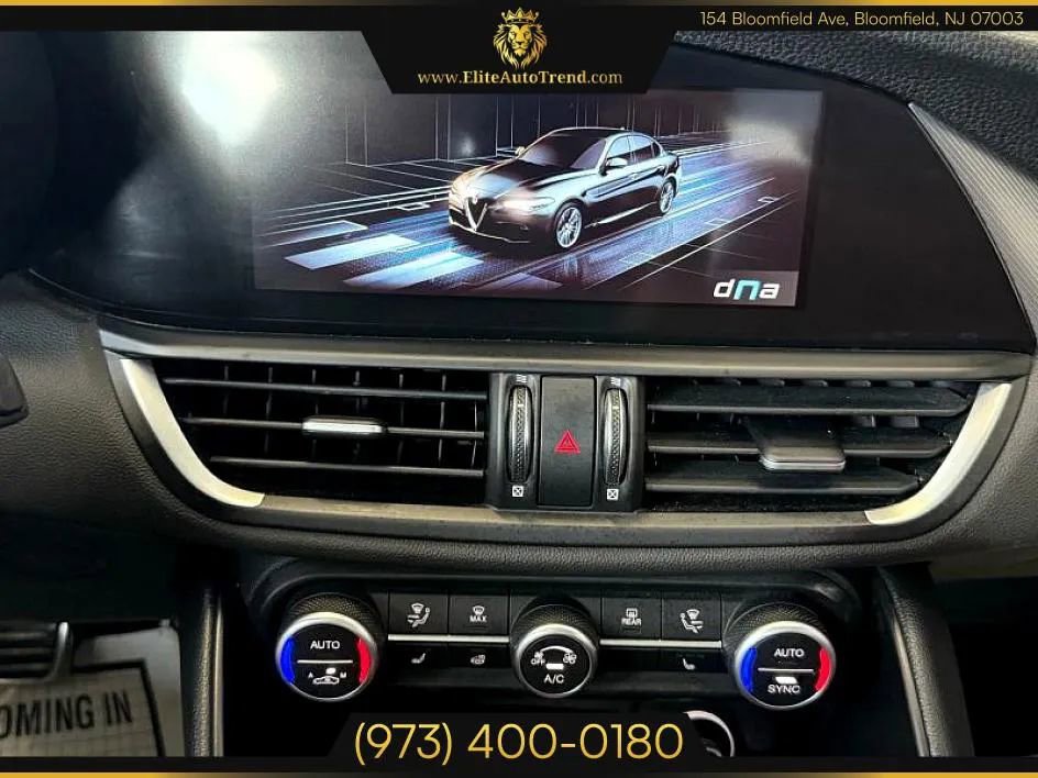 Used 2022 Alfa Romeo Giulia Veloce image 18