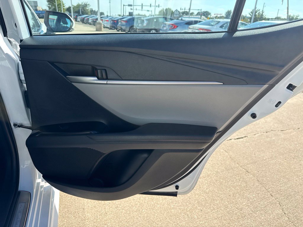 Certified 2025 Toyota Camry SE w/ Convenience Package AWD/4WD image 19