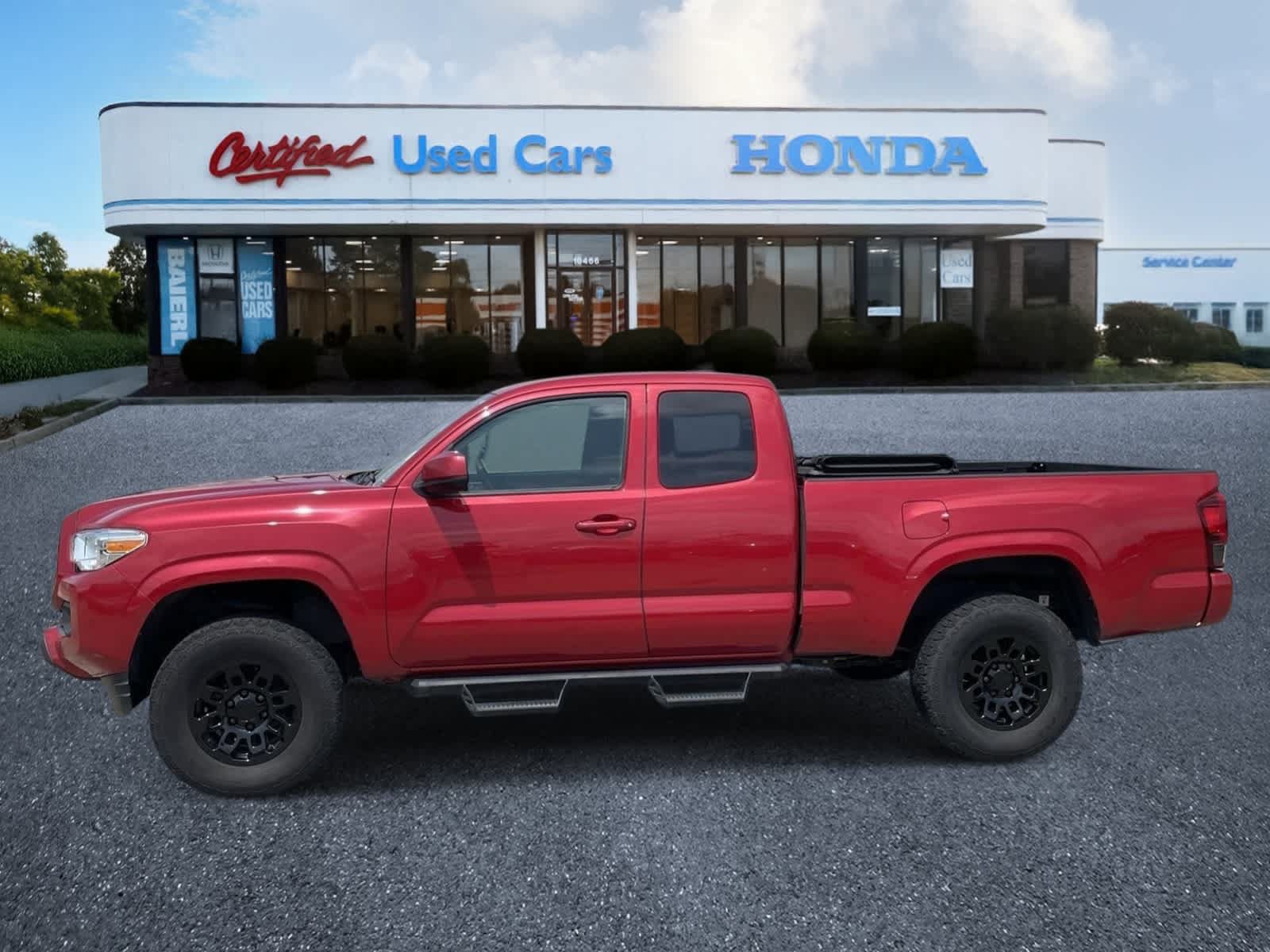 Used 2019 Toyota Tacoma SR w/ SR Convenience Package AWD/4WD image 2