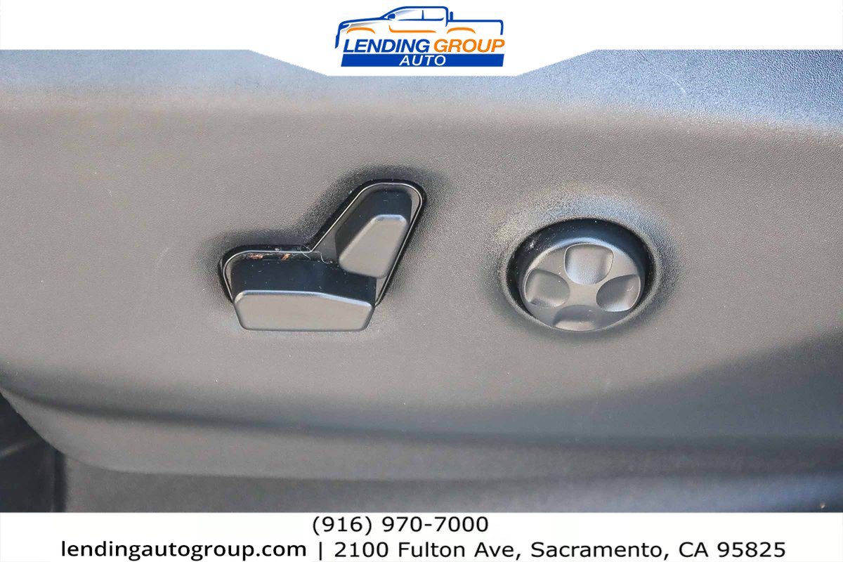 Used 2018 Chrysler Pacifica Touring-L Plus image 20