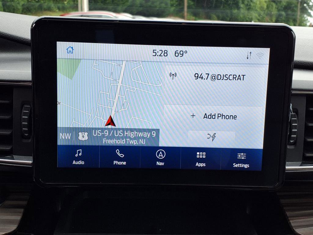 Used 2021 Ford Explorer Limited w/ Hybrid Equipment Group 310A image 9