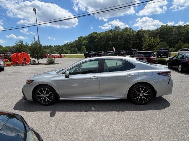 Used 2021 Toyota Camry SE w/ Cold Weather Package AWD/4WD image 31