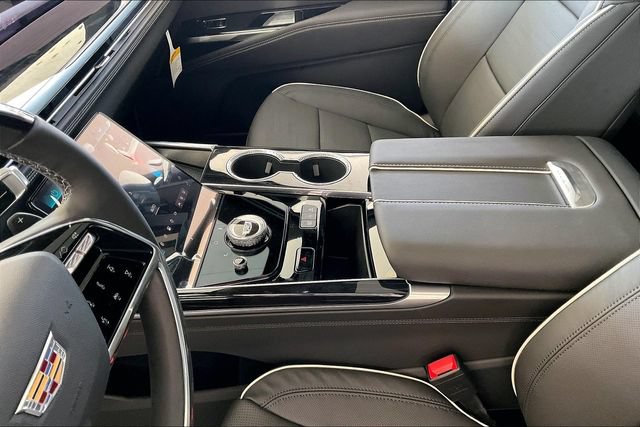 New 2026 Cadillac Escalade Sport w/ LPO, ONYX Package AWD/4WD image 8