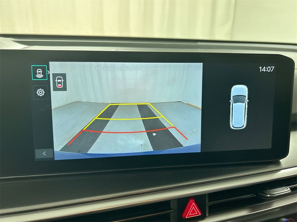 Certified 2025 Kia Sorento S image 15