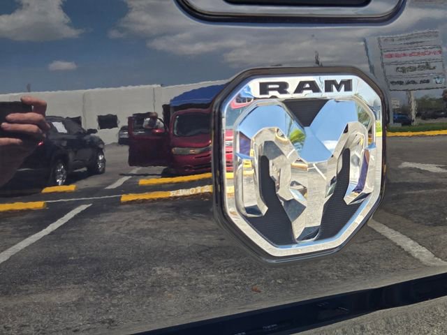 Certified 2022 RAM 3500 Big Horn w/ Level B Equipment Group image 11