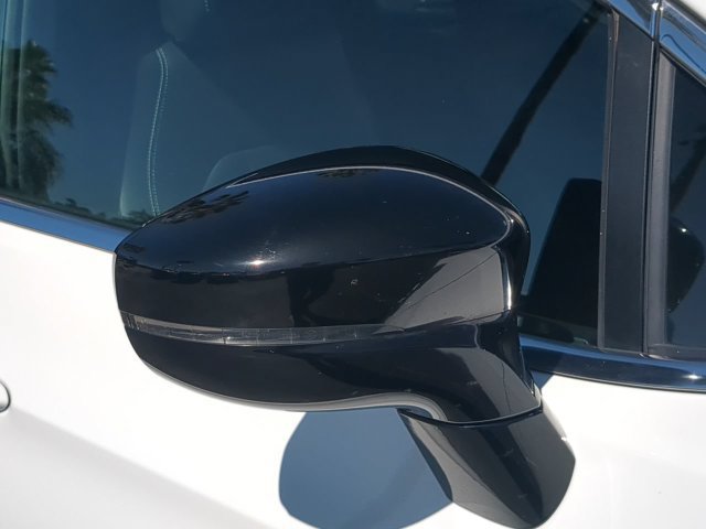Certified 2025 Chrysler Pacifica Select FWD image 12