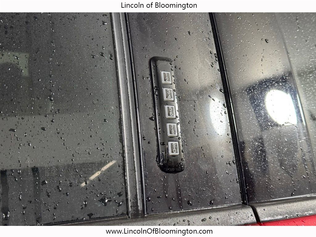 Used 2023 Ford F150 Raptor w/ Raptor Carbon Fibre Package image 17