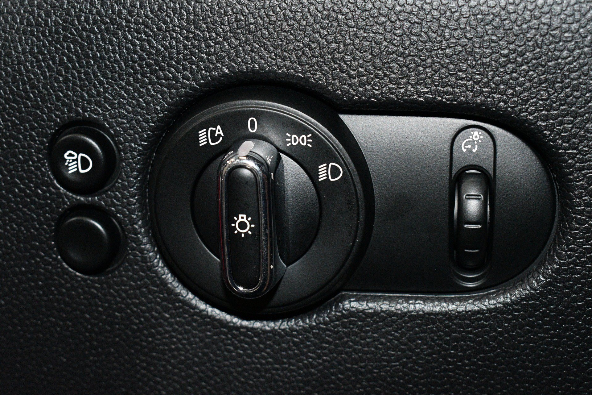 Used 2024 MINI Cooper S FWD image 43
