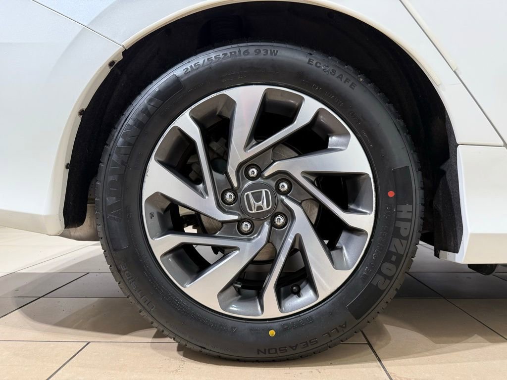 Used 2018 Honda Civic EX image 9