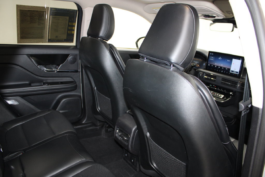 Used 2023 Lincoln Corsair AWD w/ Equipment Group 101A image 25