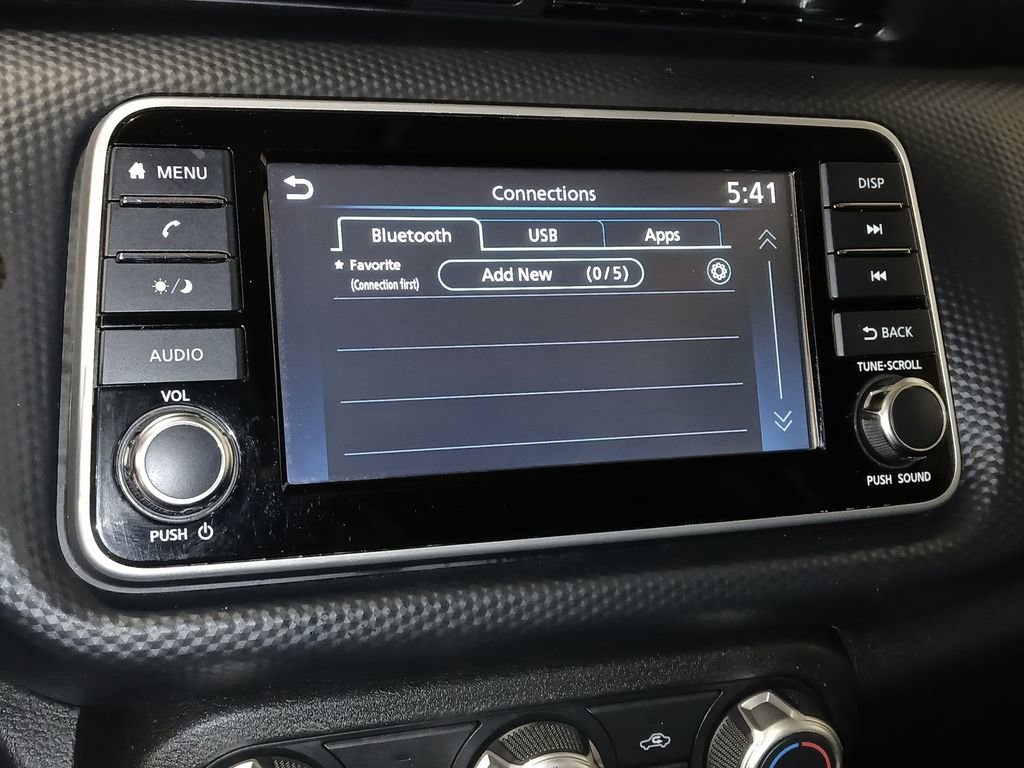 Used 2023 Nissan Kicks S image 24