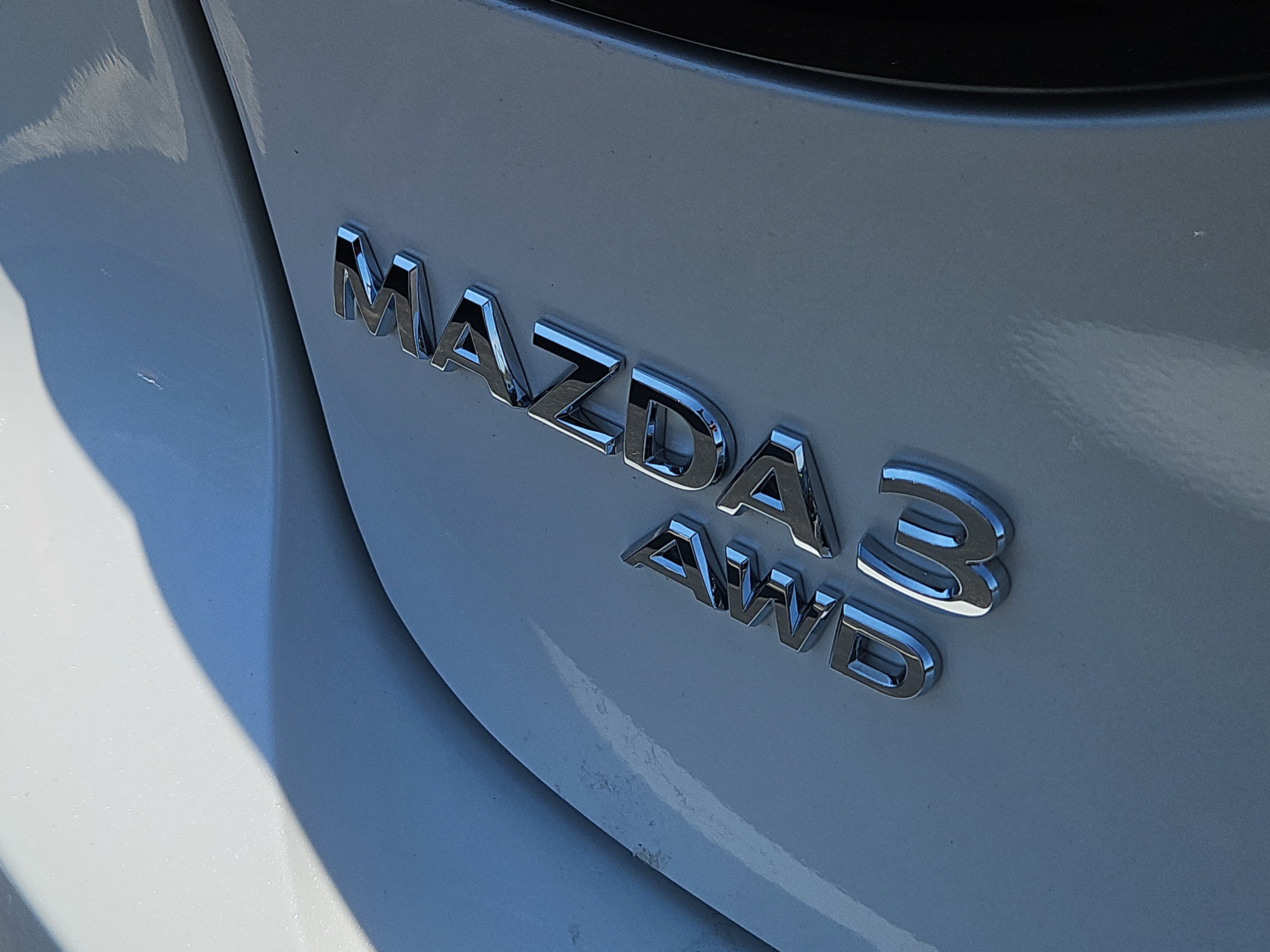 New 2026 MAZDA MAZDA3 Hatchback w/Premium Plus Pkg AWD/4WD image 4