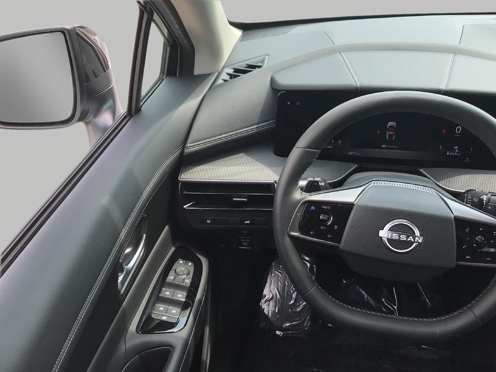 Used 2025 Nissan Murano SV AWD/4WD image 4