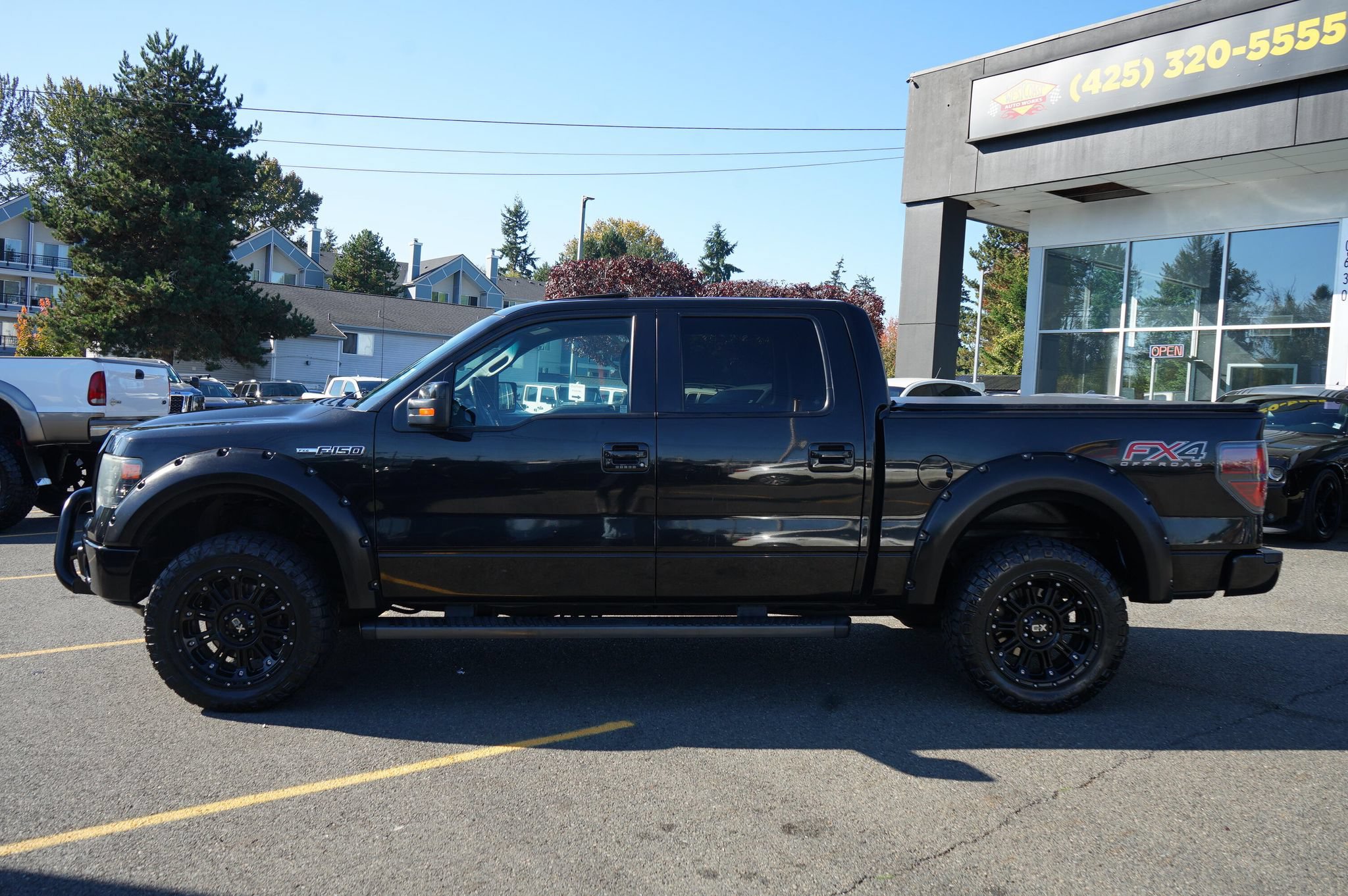 Used 2014 Ford F150 FX4 w/ Equipment Group 402A Luxury AWD/4WD image 2