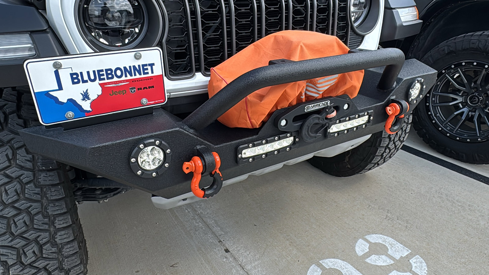 Used 2025 Jeep Gladiator Mojave w/ Safety Group image 12