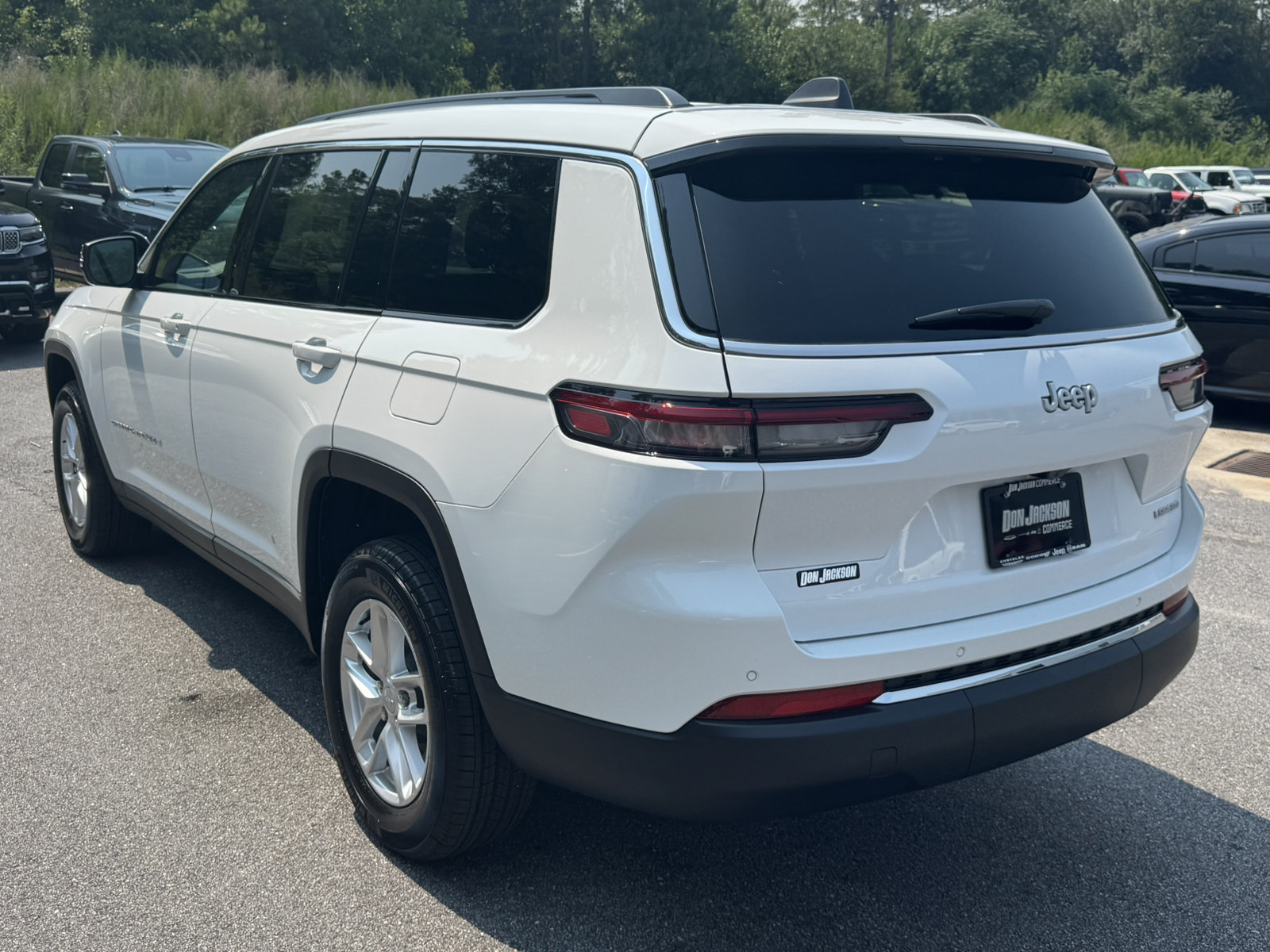 New 2026 Jeep Grand Cherokee L Laredo RWD image 7