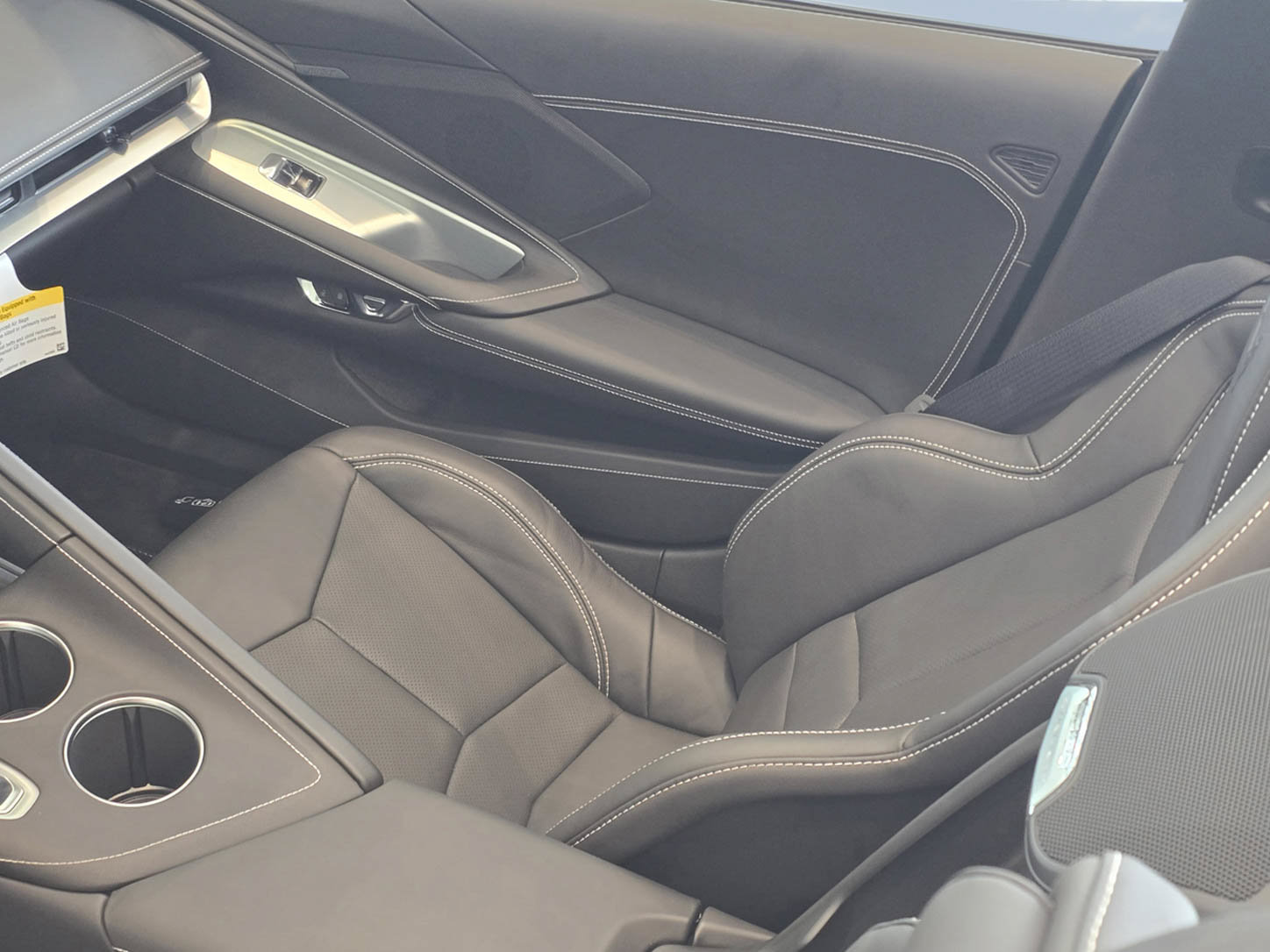 New 2026 Chevrolet Corvette Stingray Convertible w/ Battery Protection Package RWD image 11