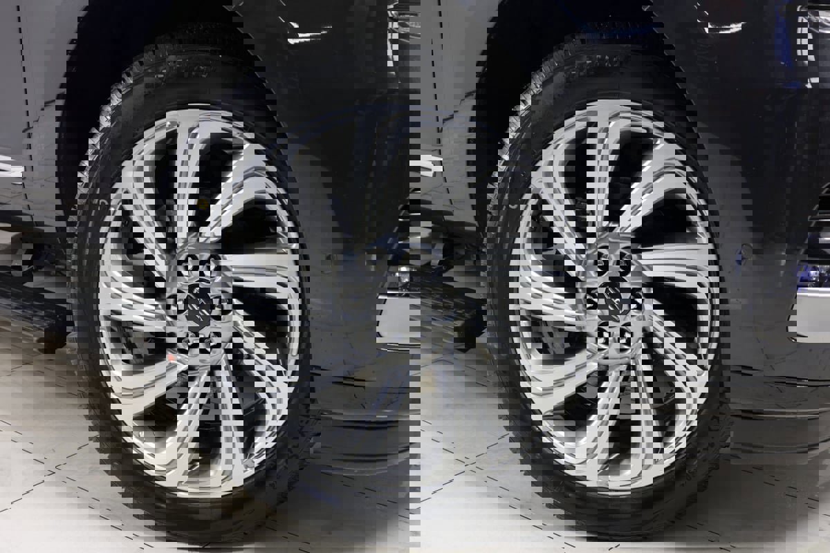 Used 2023 Lincoln Navigator Reserve image 15