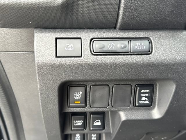 Used 2023 Nissan Frontier PRO-4X w/ Pro-4X Premium Package image 28