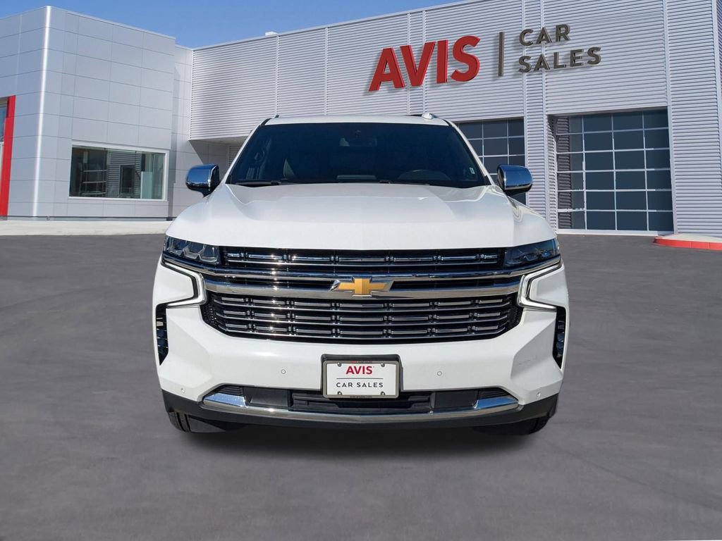 Used 2023 Chevrolet Suburban Premier image 2