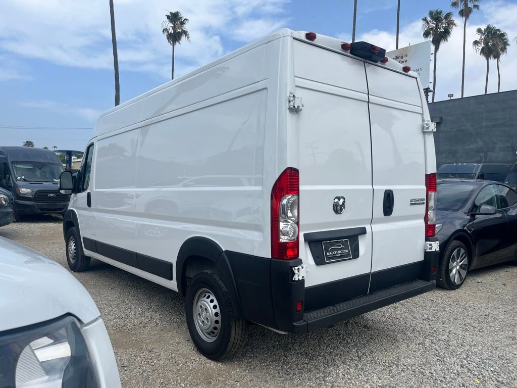 Used 2024 RAM ProMaster 2500 w/ Safety Group image 10