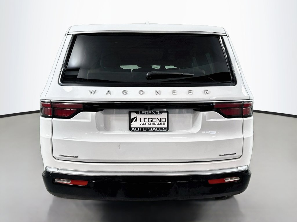 Used 2023 Jeep Wagoneer Series II w/ Convenience Group I AWD/4WD image 8