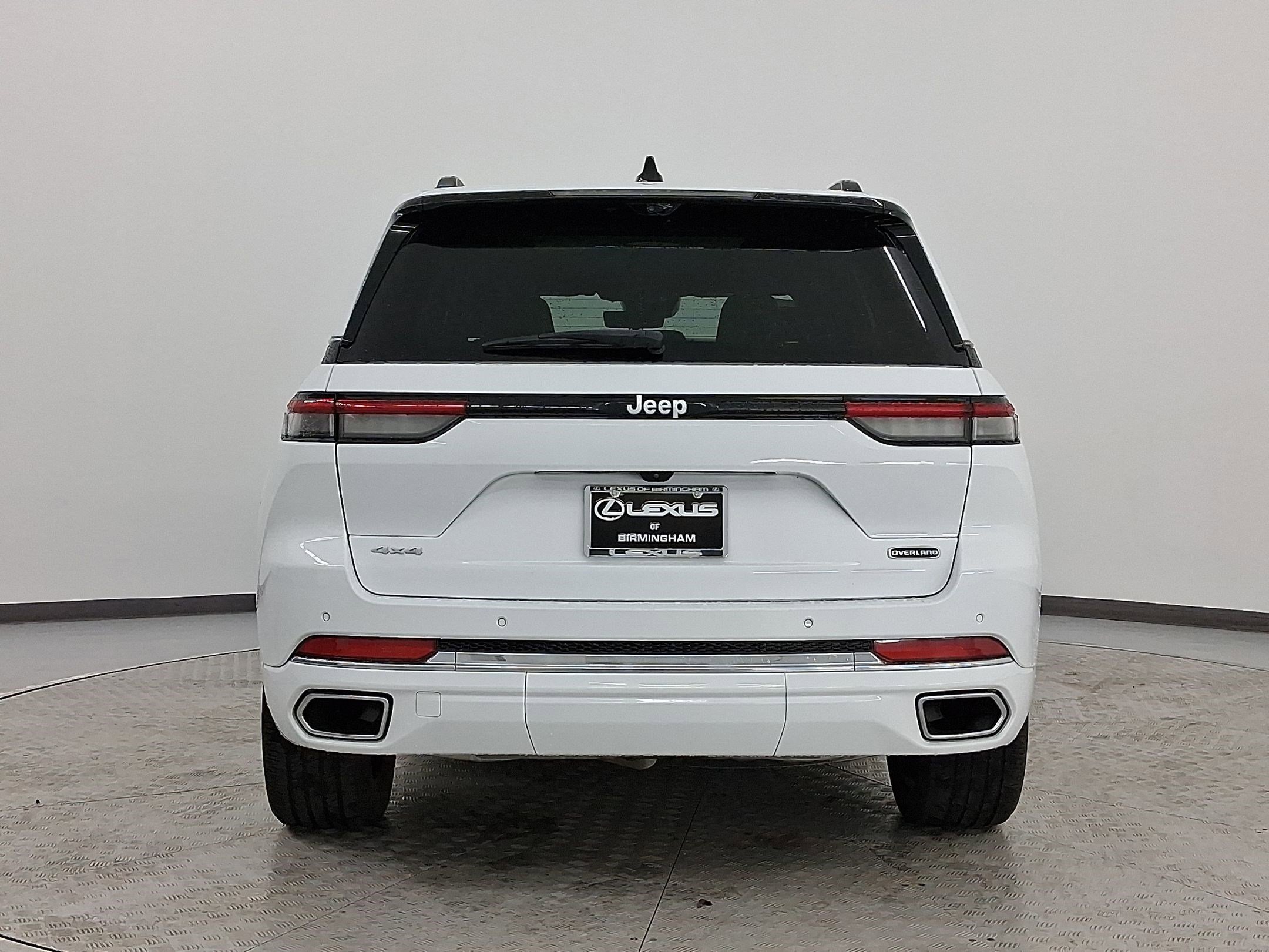 Used 2024 Jeep Grand Cherokee Overland w/ Luxury Tech Group IV image 10