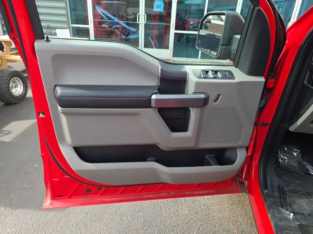 Used 2019 Ford F150 XLT AWD/4WD image 9