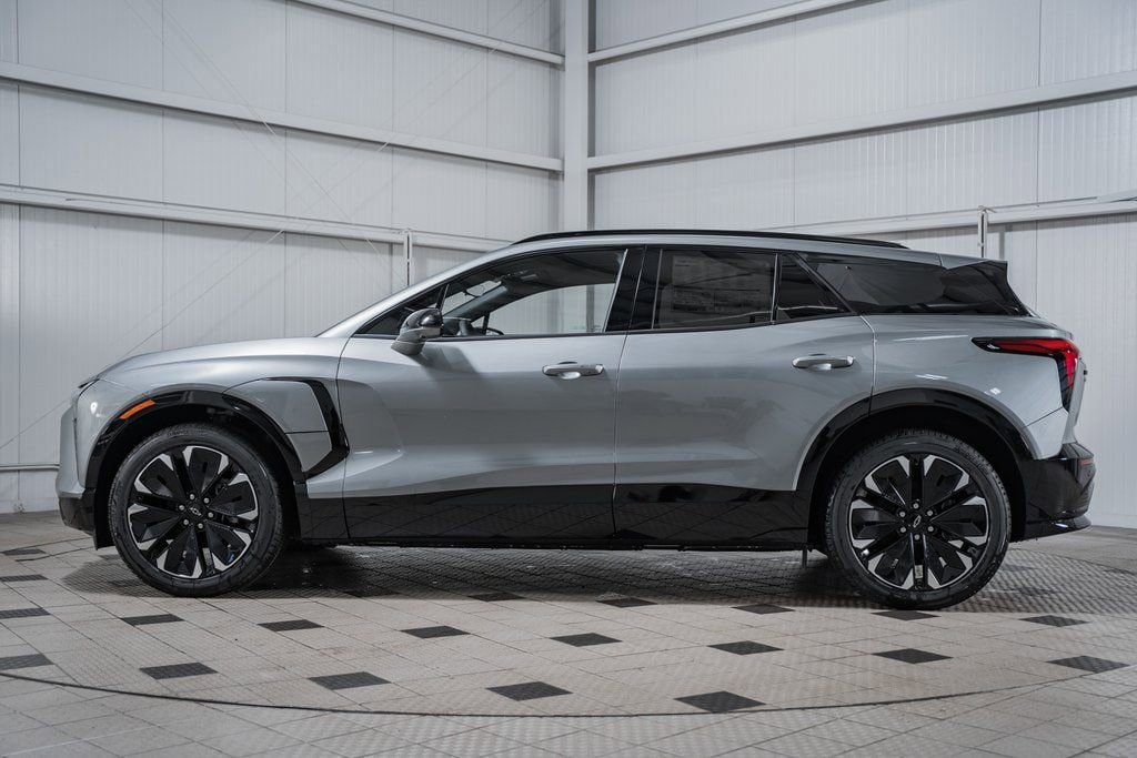 New 2025 Chevrolet Blazer EV RS RWD image 4