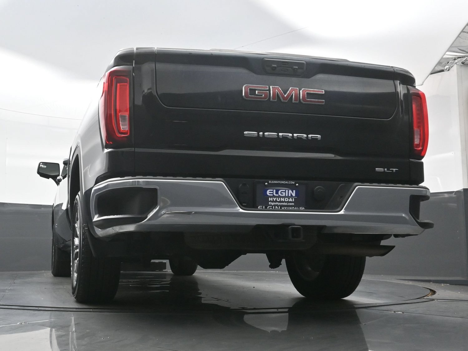 Used 2025 GMC Sierra 1500 SLT AWD/4WD image 29